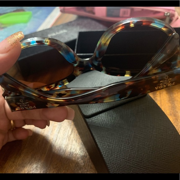 New in Box! Prada Cat Eye Sunglasses (brown/blue) - Picture 16 of 16